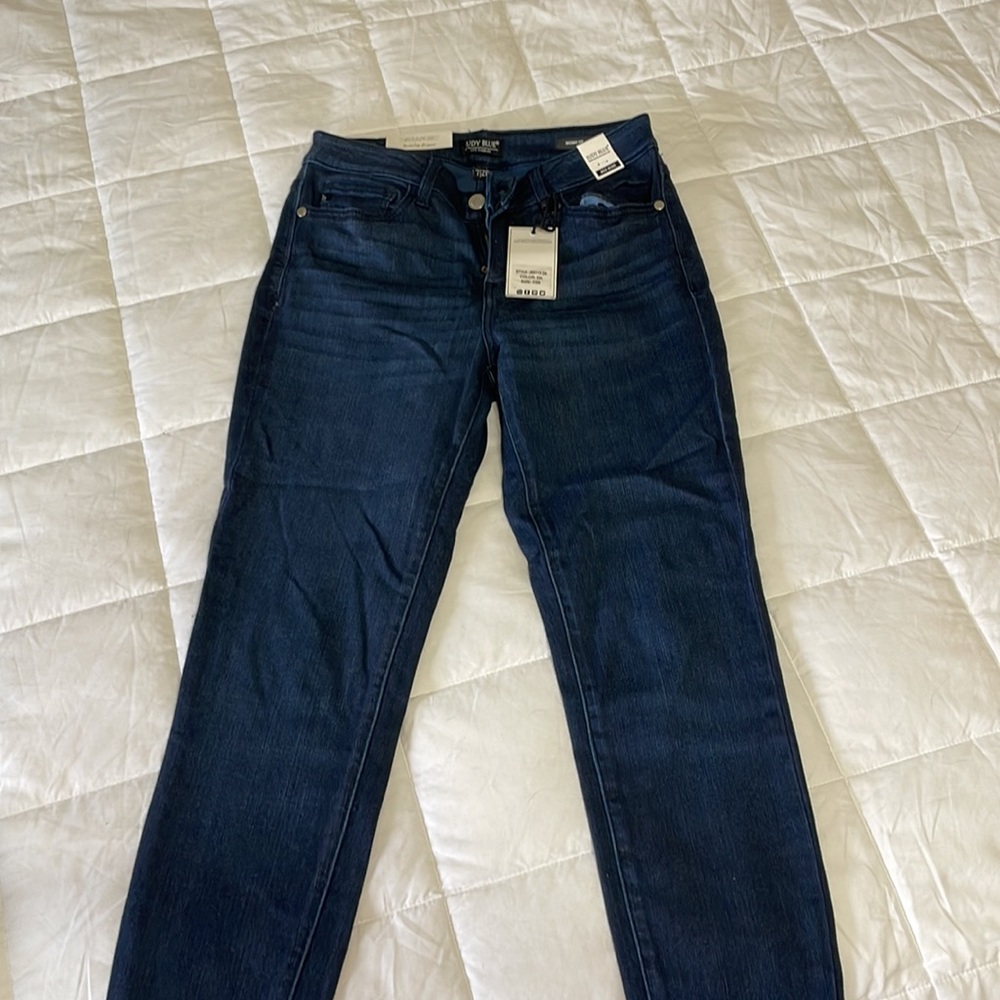 Judy Blue Mid Rise Size 7/28, Dark Wash, Skinny